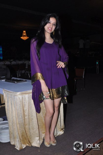 Richa-Panai-at-Na-Love-Story-Modalaindi-Audio-Launch